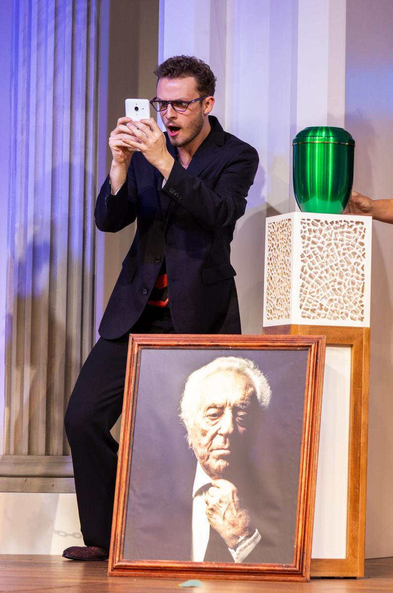 VVK-Theater: Kalter weißer Mann